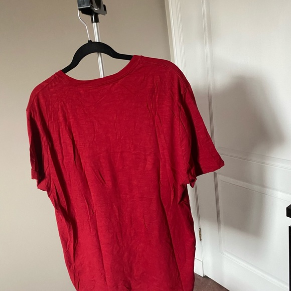 Gap Graphic Tee - Picture 6 of 7